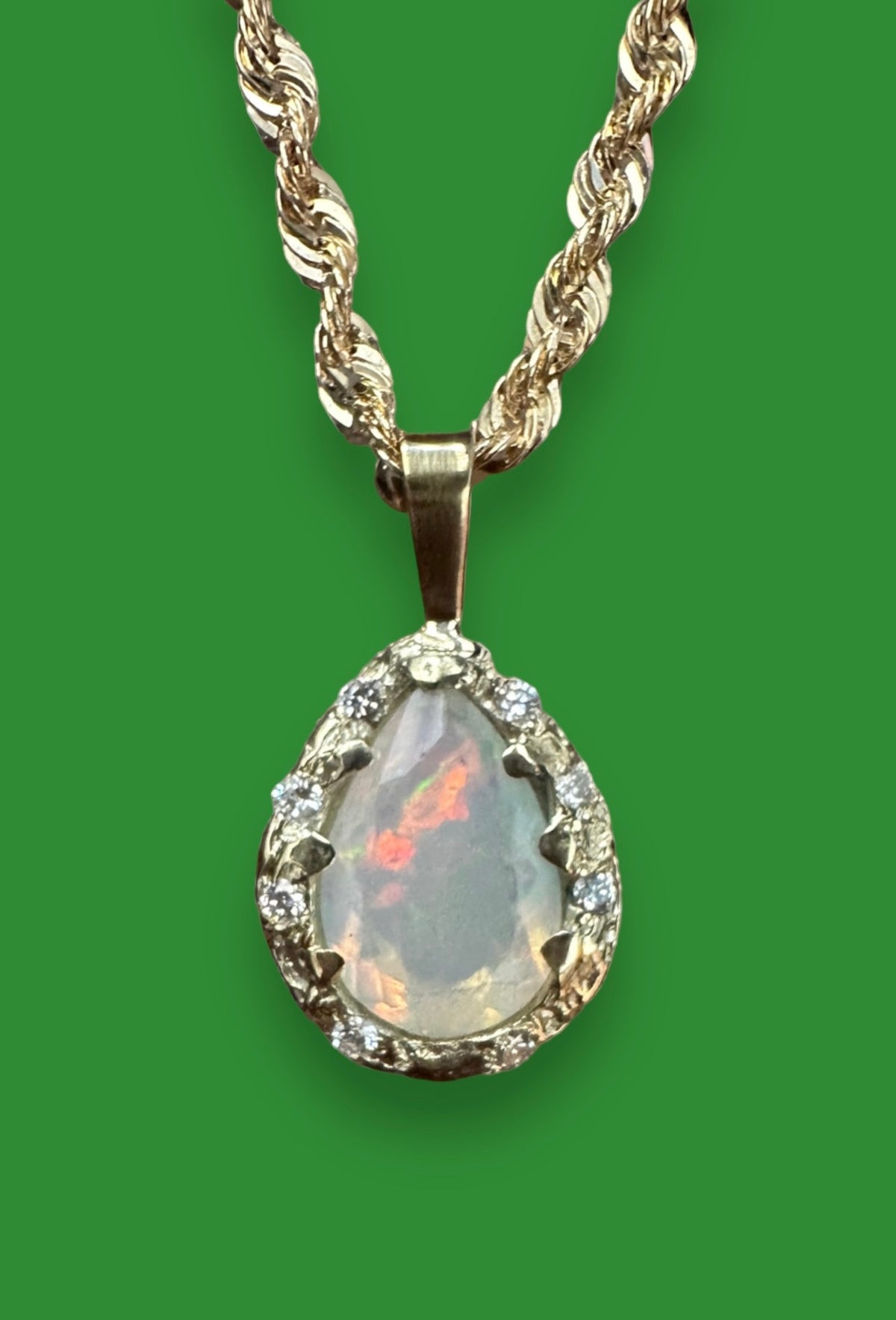 Symbolism of Opal jewellery: Hope, Love, Protection, Luck, and Transformation