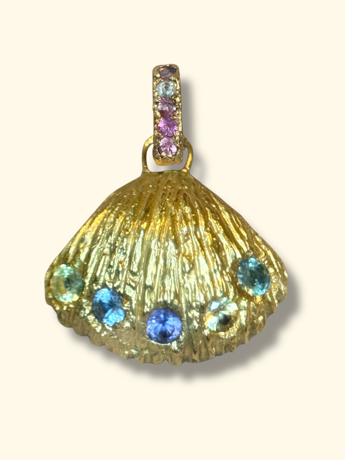 Sea Shell Necklace with Sapphires 18 Ct Gold