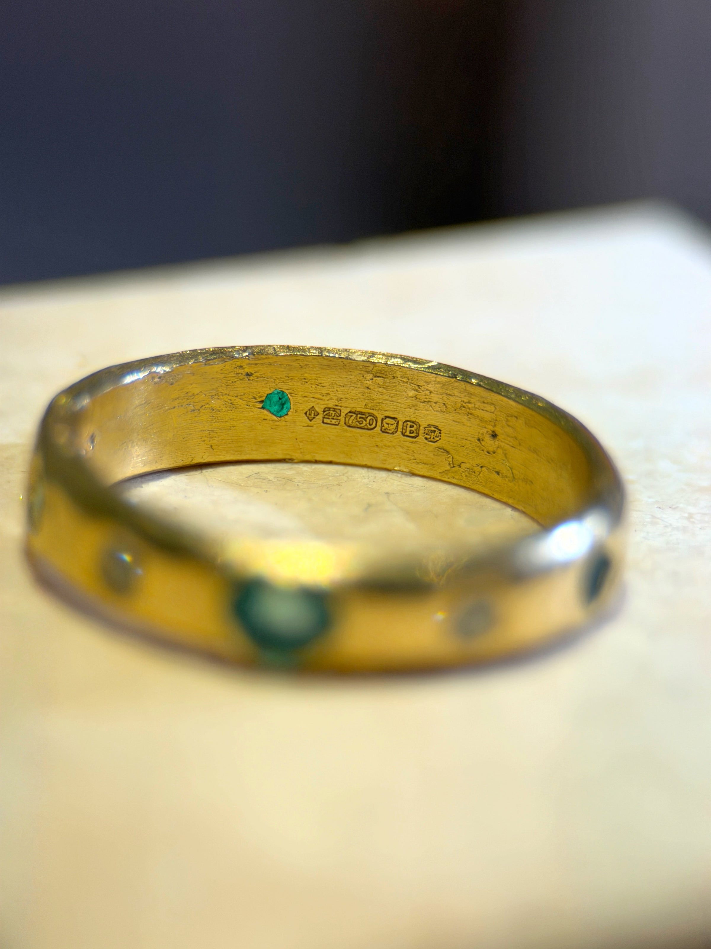 Emeralds and Diamonds All Around Band 18 Ct Yellow Gold