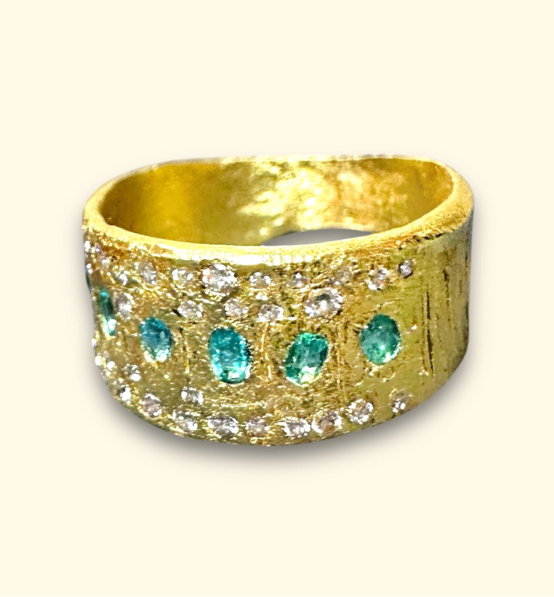 “Ocean” Neon Blue Brazilian Paraiba Tourmalines and Diamonds Ring 18 Ct Gold