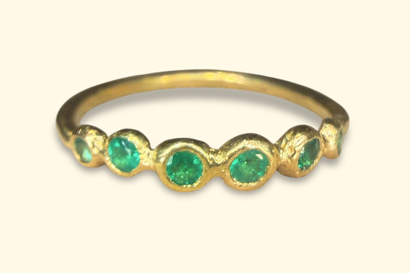 Emeralds Bezel Bubbles Band