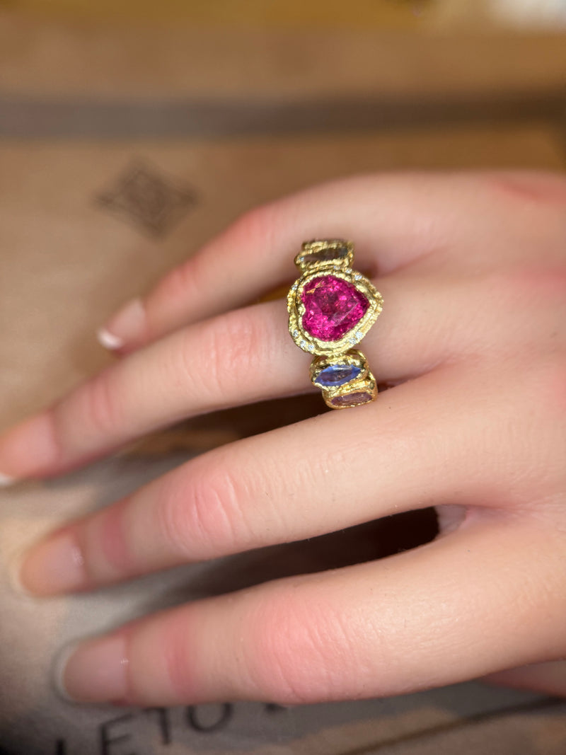 Red Pink Tourmaline Heart Love Ring with Geometric Sapphires and Diamonds 18 Ct Gold Abstract