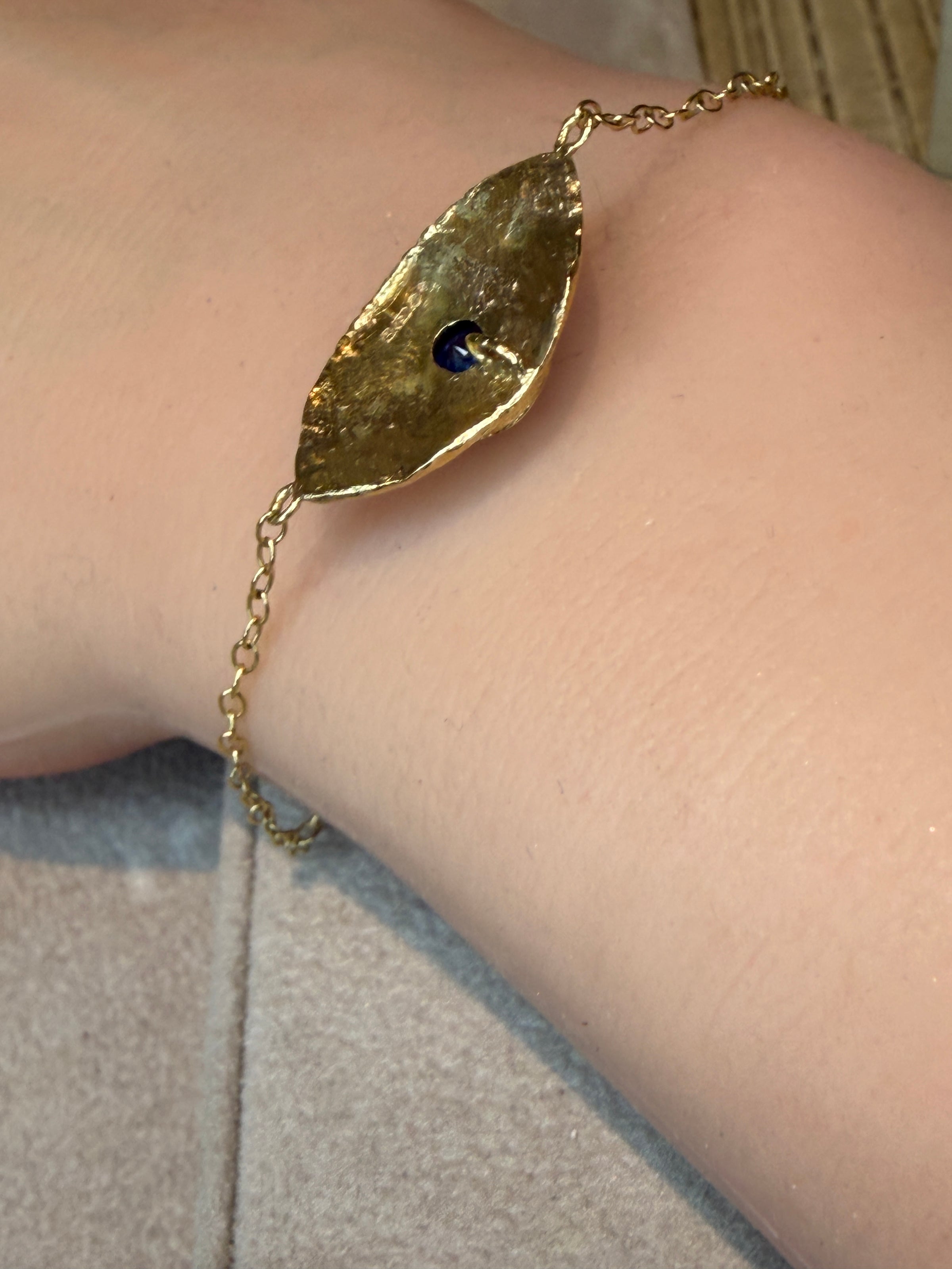 2 in 1 Blue Sapphire Eye Bracelet or Necklace 18 Ct Gold