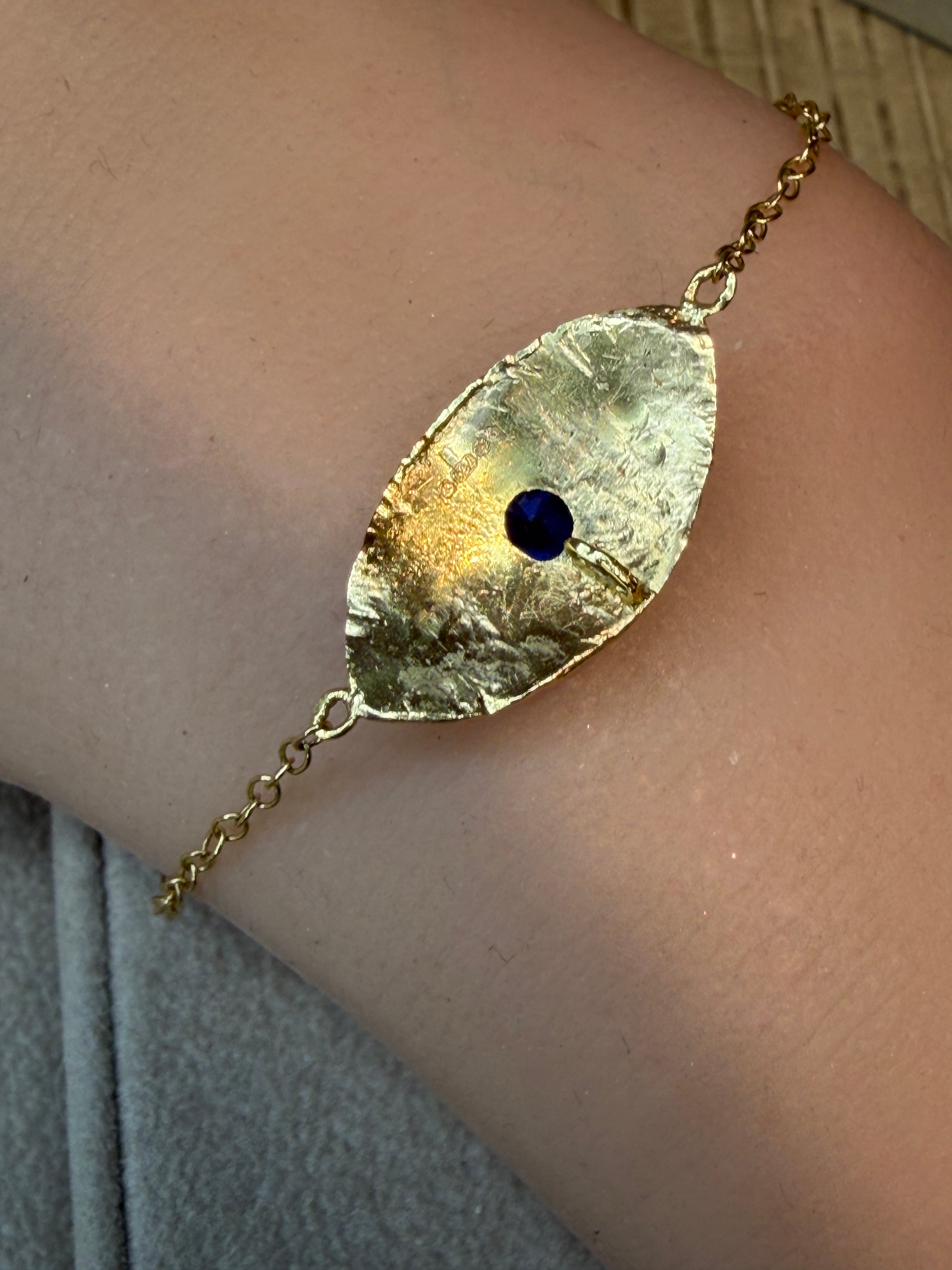 2 in 1 Blue Sapphire Eye Bracelet or Necklace 18 Ct Gold
