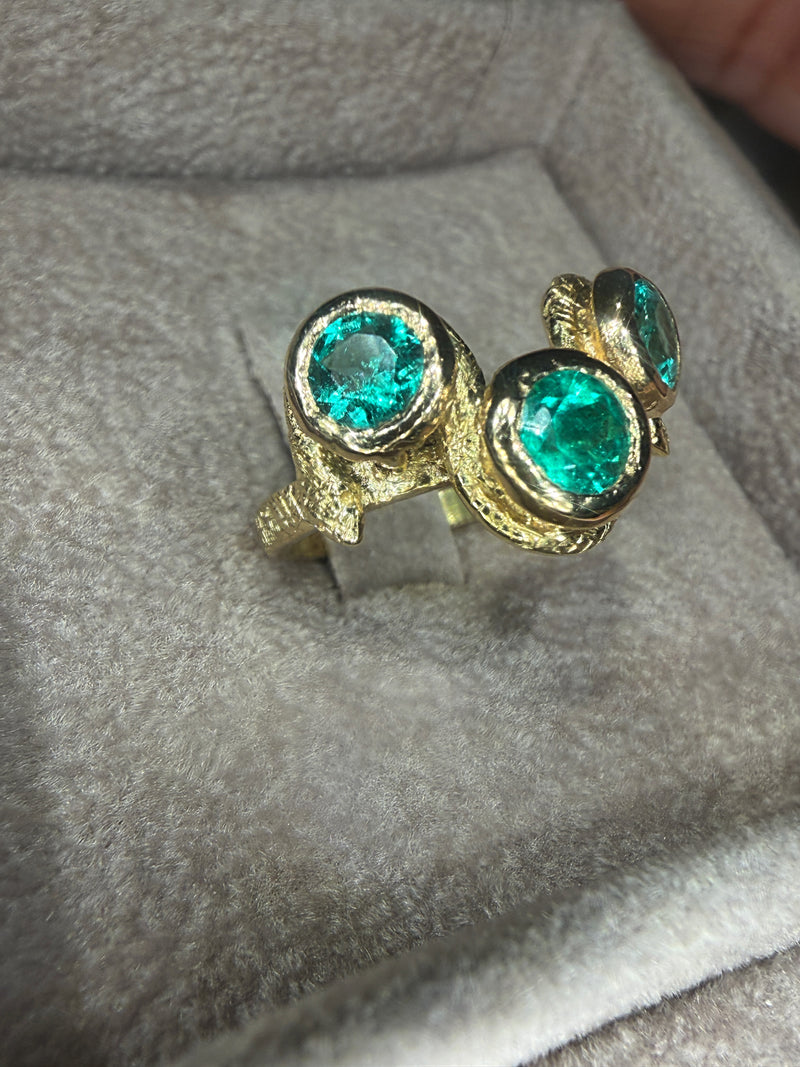 Three Colombian Emeralds Snake Ring 18 Ct Yellow Gold
