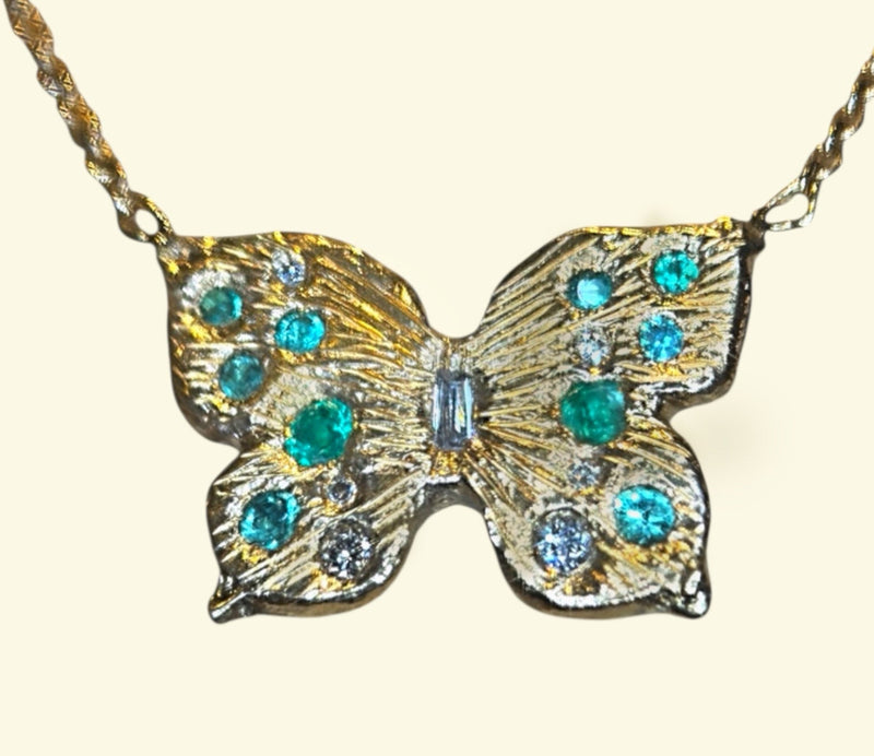 Emeralds & Diamonds Butterfly Necklace 18 Ct Gold