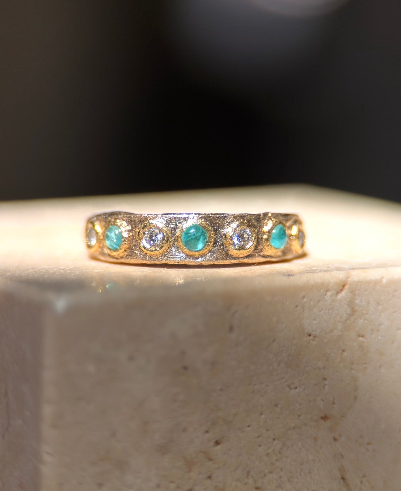 Brazilian Paraiba Tourmalines Neon Blue and Diamonds Band 18 Ct Gold