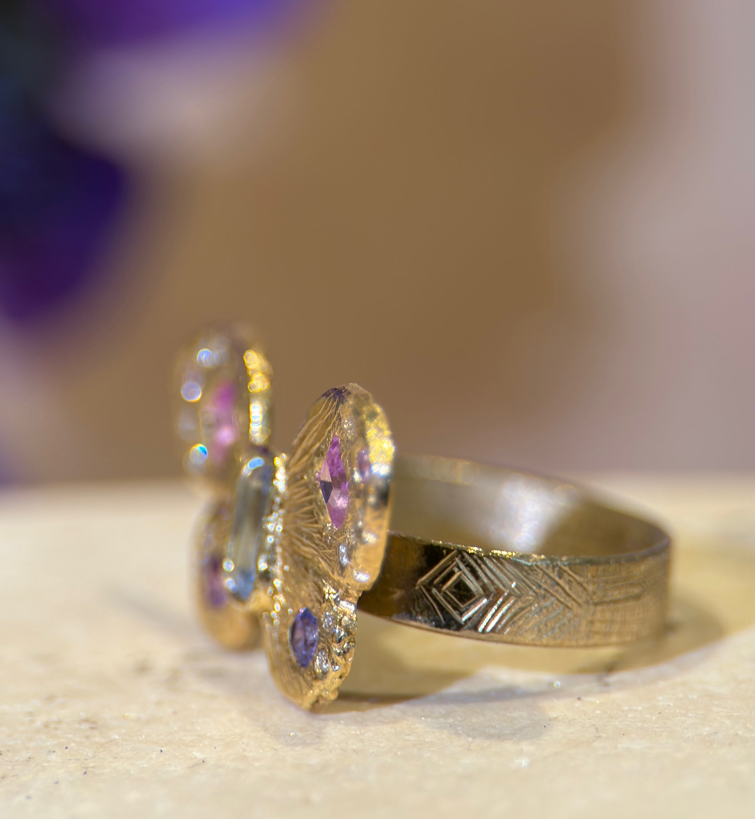 Pastel Butterfly Queen Sapphires and Diamonds Cocktail Ring 18 Ct Gold