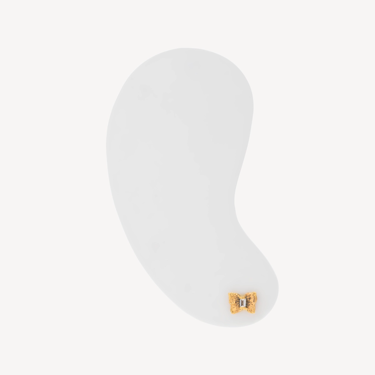 Baby butterfly Studs Reverse Set Baguette diamonds (Available at Madlords, Paris)