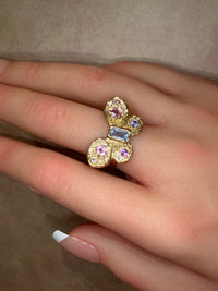 Pastel Butterfly Queen Sapphires and Diamonds Cocktail Ring 18 Ct Gold