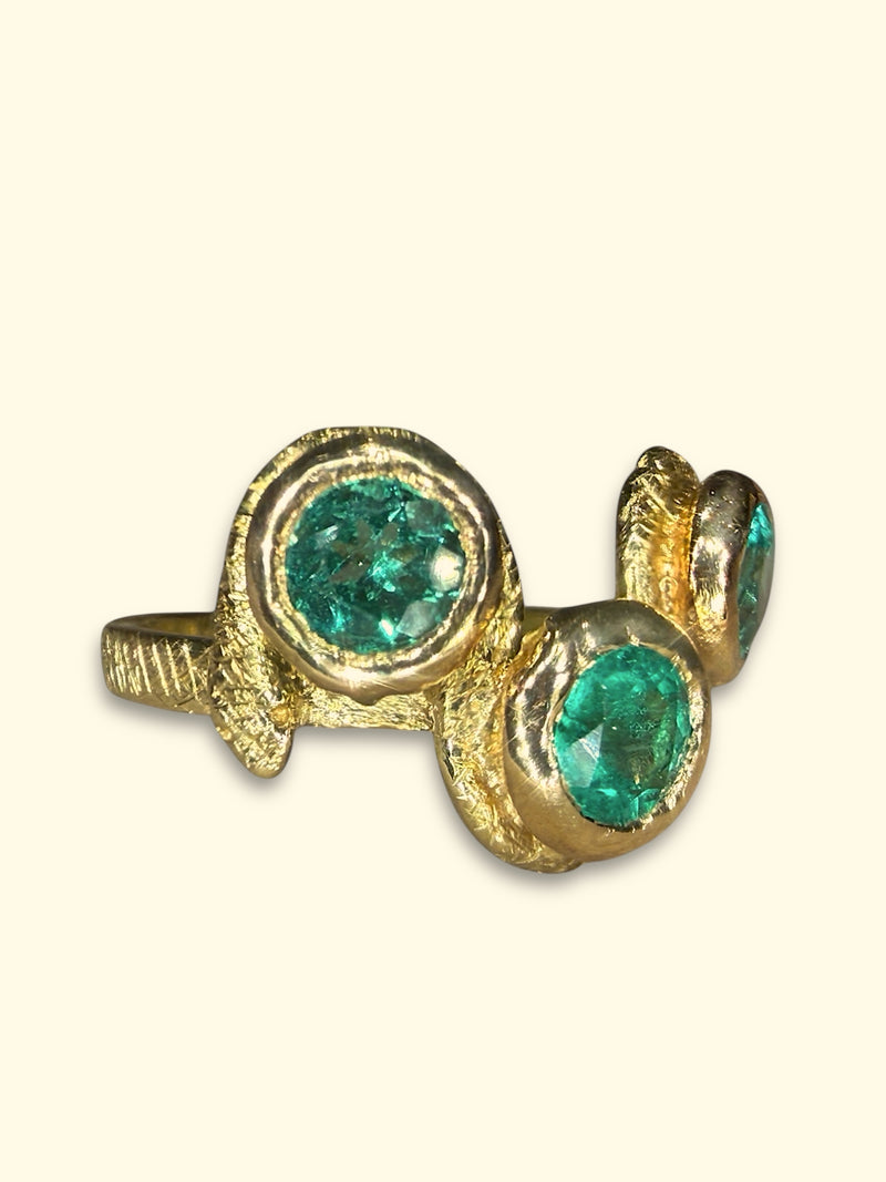 Three Colombian Emeralds Snake Ring 18 Ct Yellow Gold