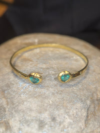 1.35 Cts Emerald Hearts Toi & Moi Love Bracelet Bangle 18 Ct Gold