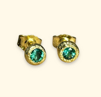 Emerald Bezel Round Studs 18 Ct Gold (Pair)