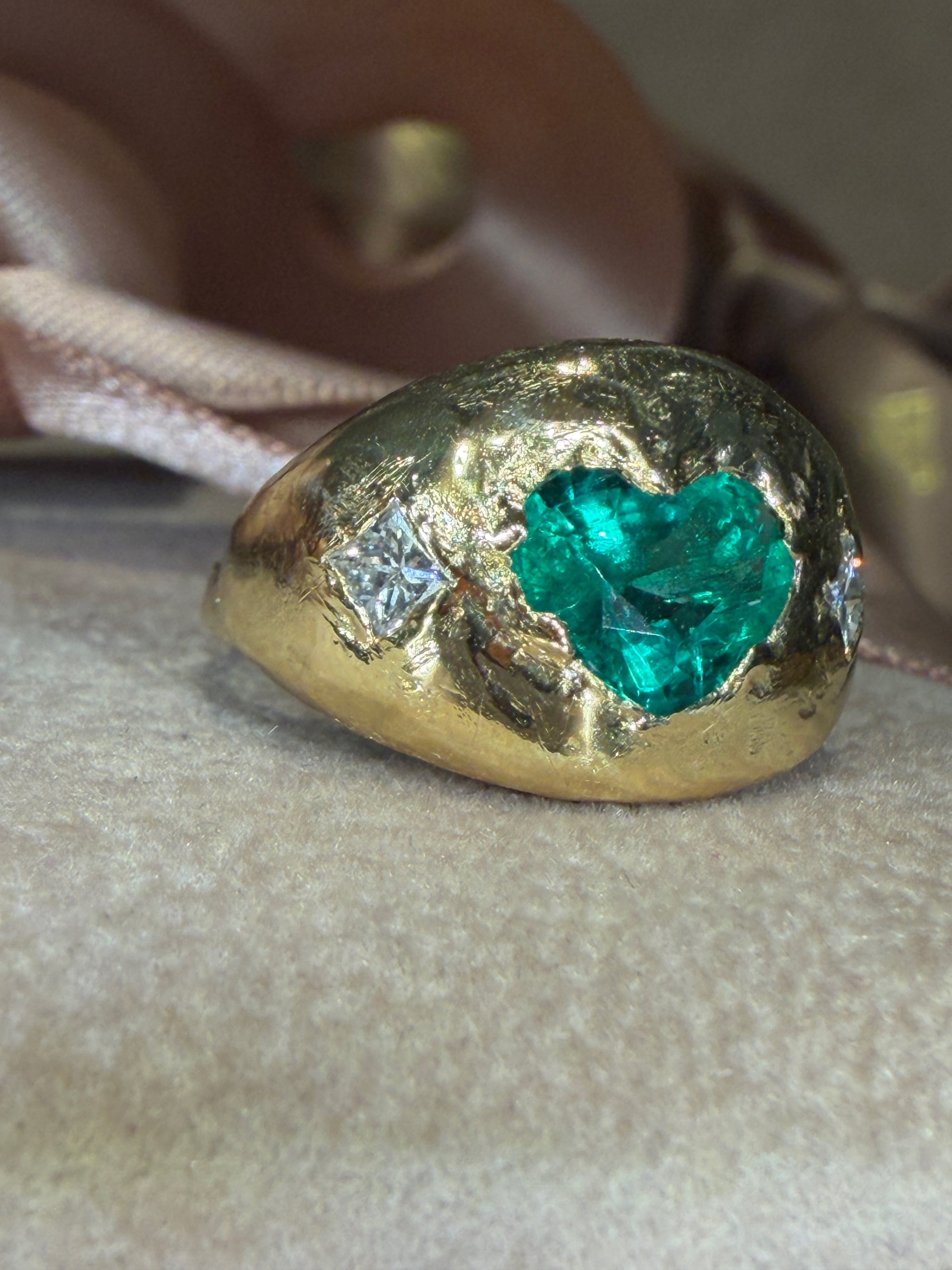 Chubby Cupid Band Colombian Emerald Heart Ring with Princess Diamonds 18 Ct Gold