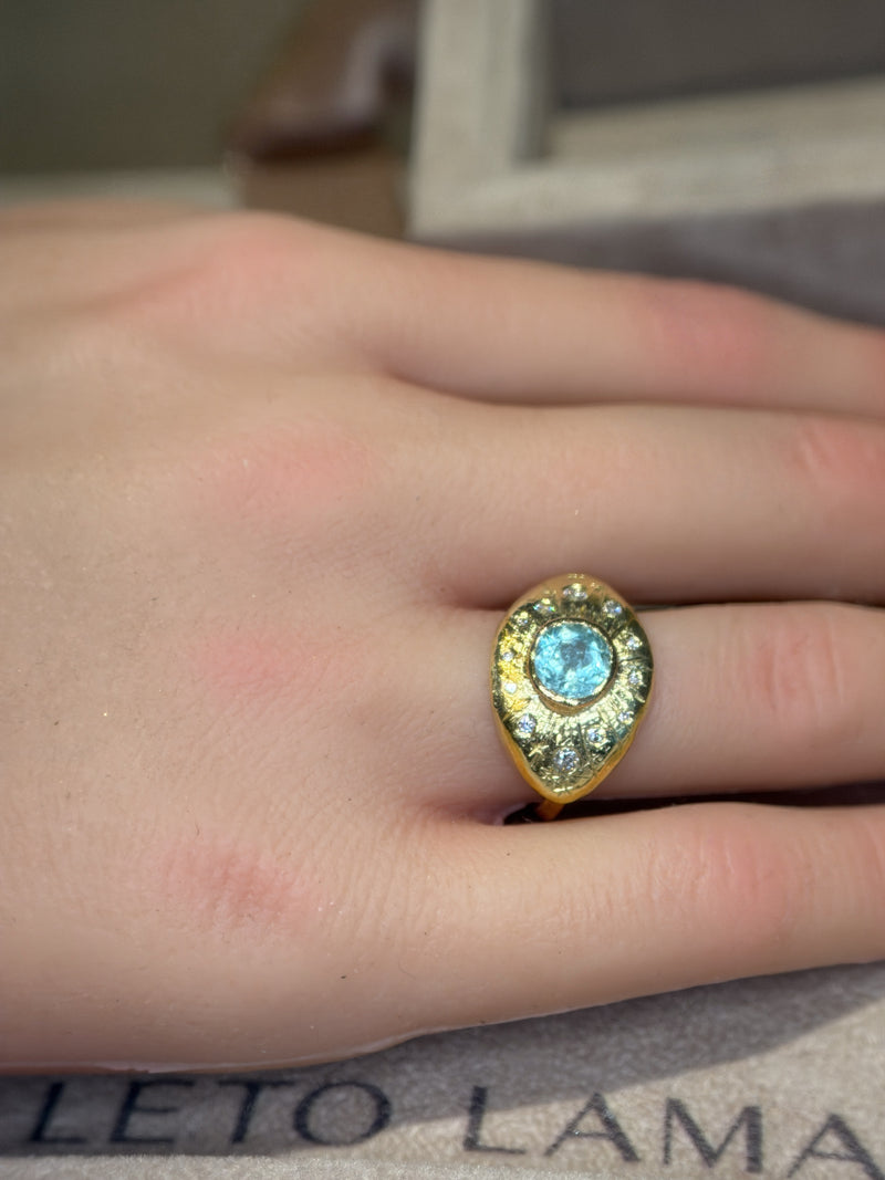 1 Cts Paraiba Eye Ring with Diamonds 18 Ct Gold