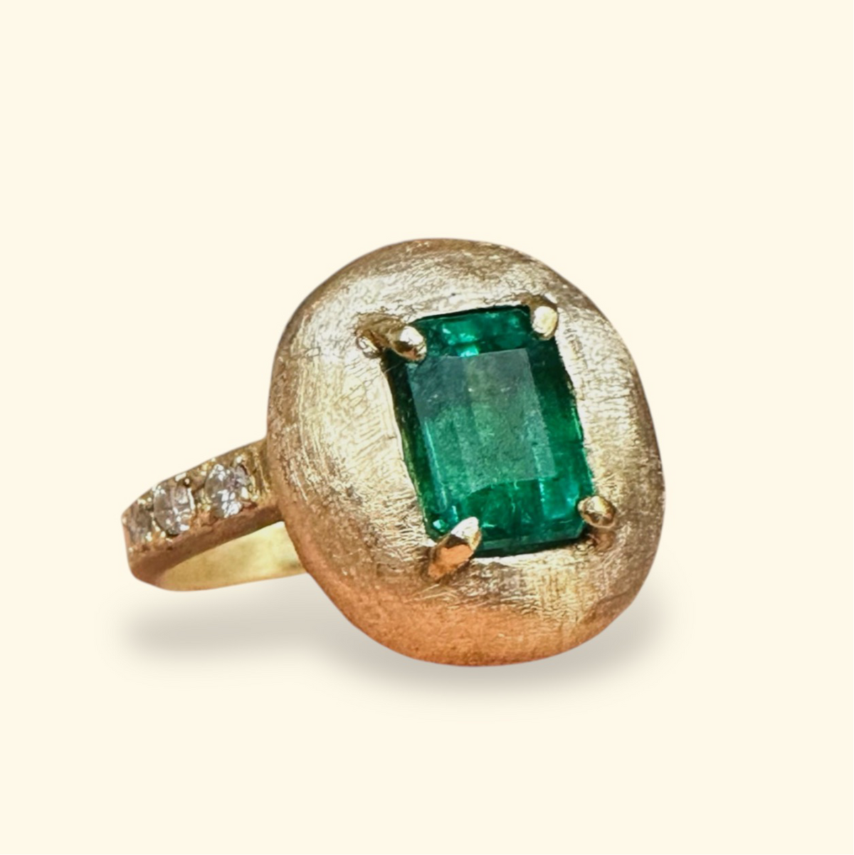 Sold Out - Emerald 1.84 Cts in 18 Ct Gold Pebble Ring with Diamonds IGI Certified Emerald Cut