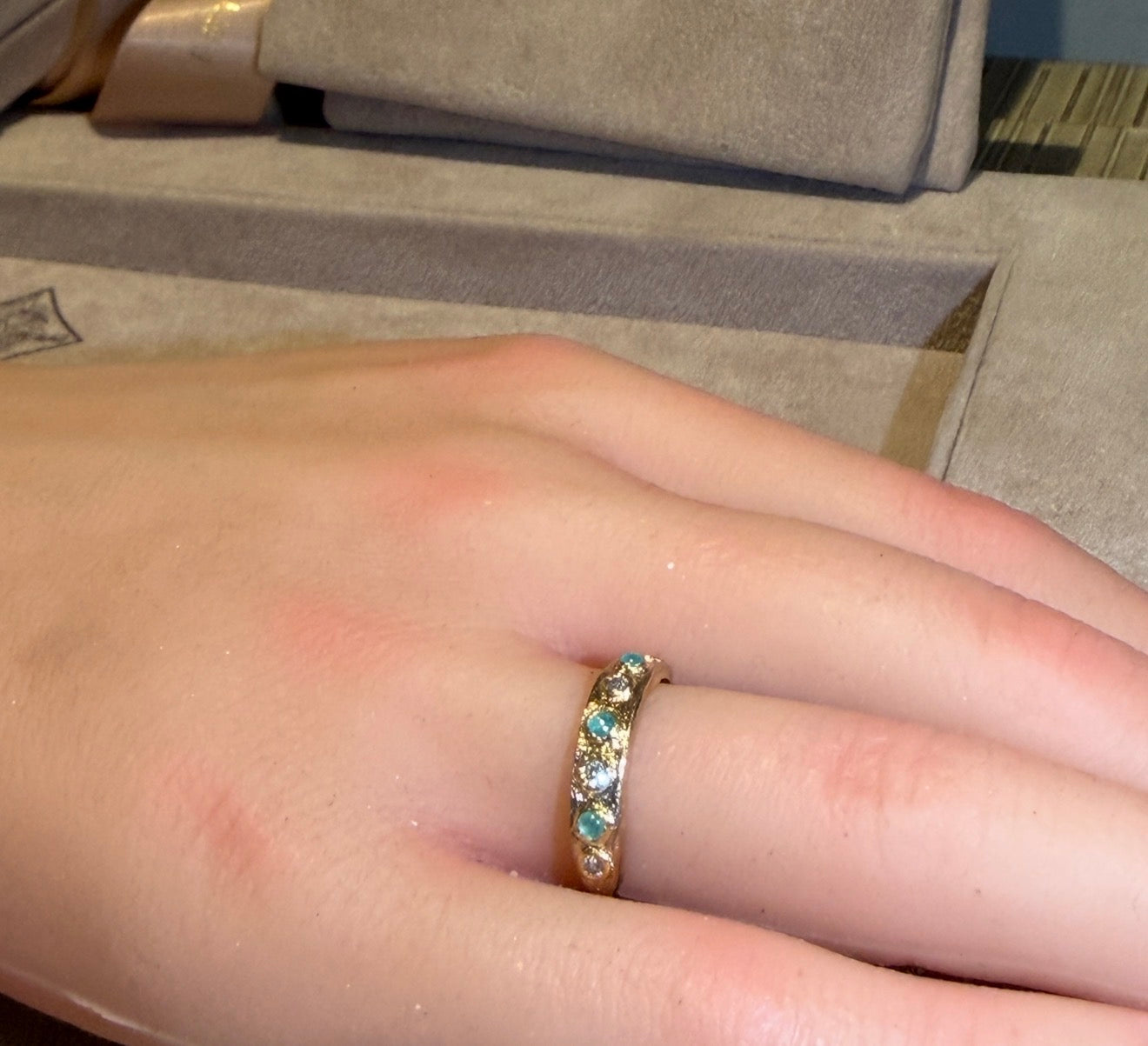Brazilian Paraiba Tourmalines Neon Blue and Diamonds Band 18 Ct Gold
