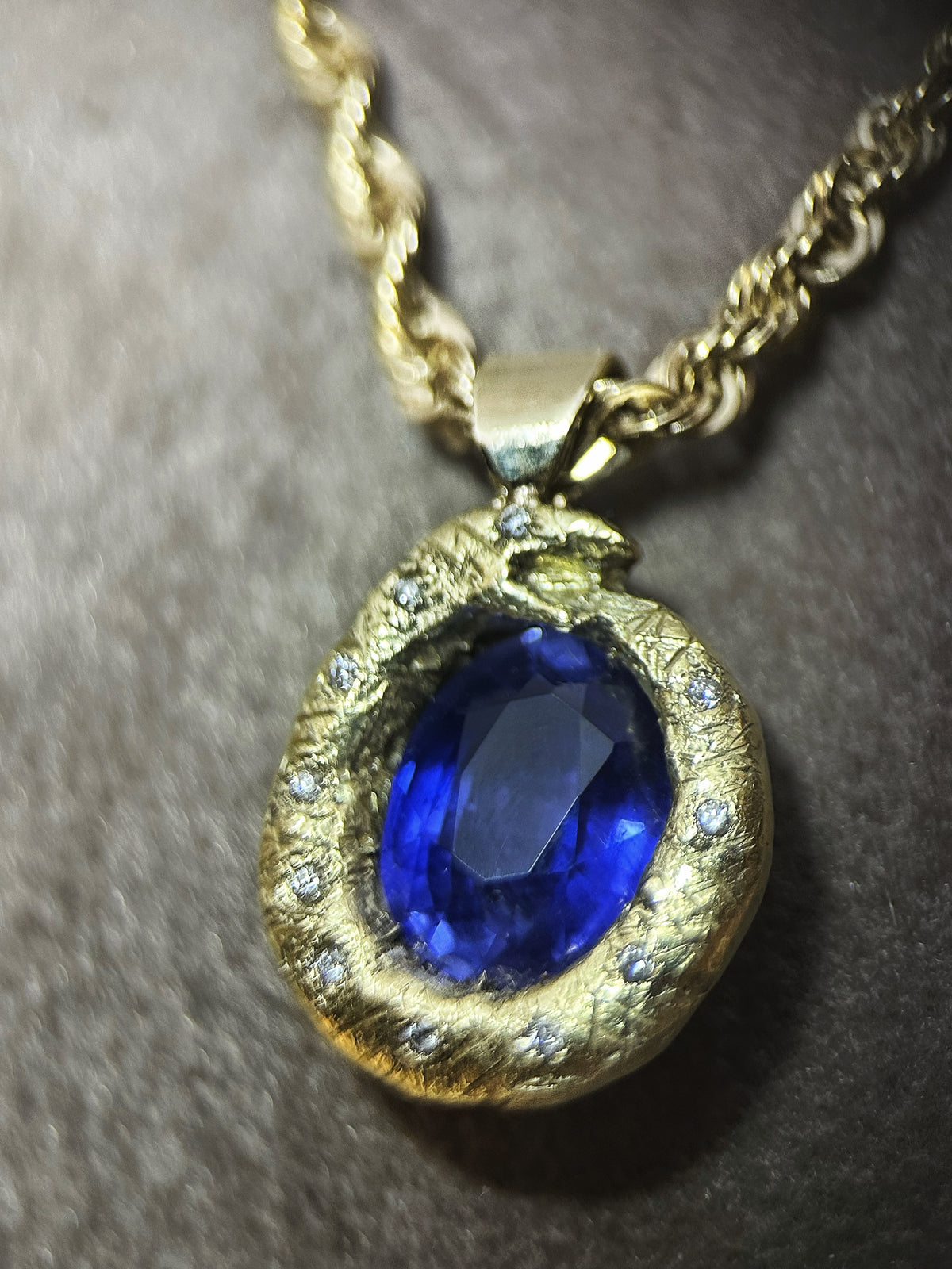 Ouroboros Blue Sapphire with Diamonds necklace in 14K Gold