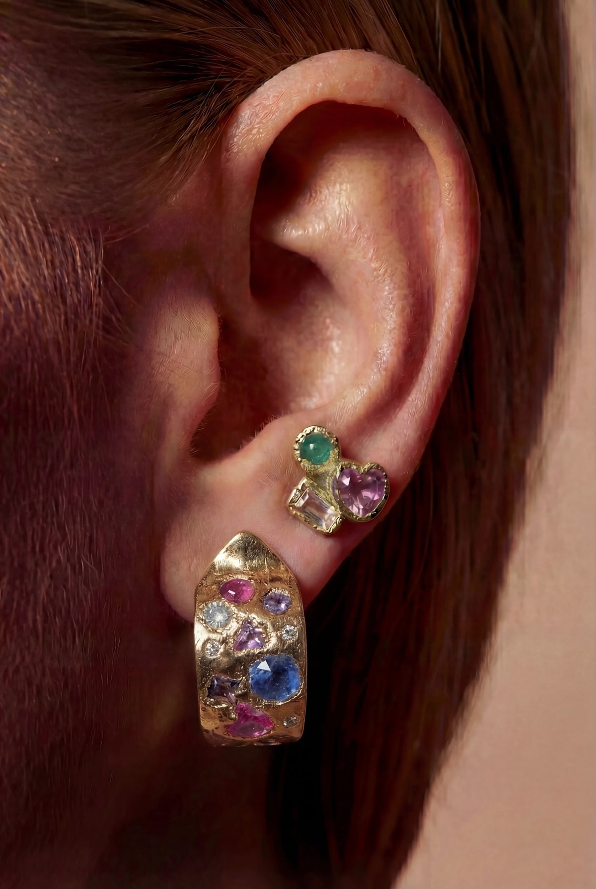 Abstract Art Semi Hoop Earrings with Sapphires in 18 Ct Gold