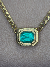 GIA Certified 2.9 Cts Colombian Emerald Half Bezel Set- Cuban Links Chain necklace & choker in 18 Ct Gold