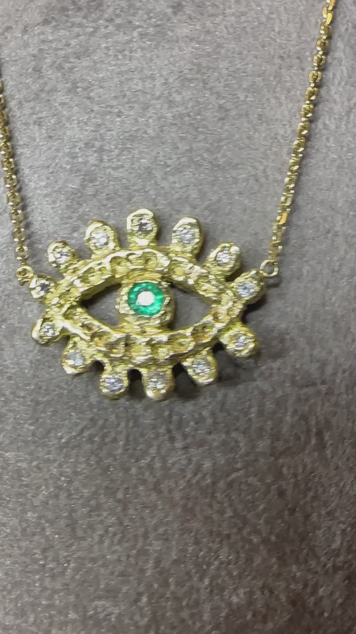 Pandora’s Emerald Eye in 18K Yellow Gold with Diamonds