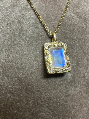 One of a Kind 18K Yellow Gold Emerald Cut Moonstone Necklace with Diamonds