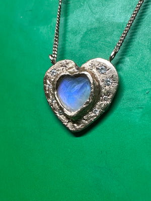 One of a kind Aphrodite’s Moonstone Heart in 14K Rose Gold