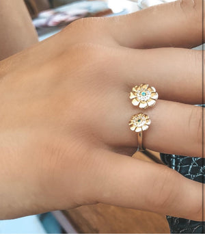 Gold Double Flower Ring with emeralds and Diamonds