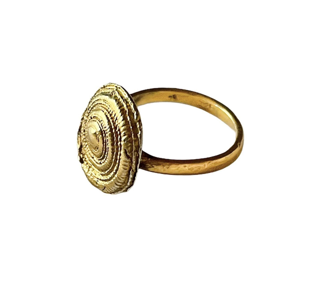 18K Yellow Gold Spiral Shell Ring